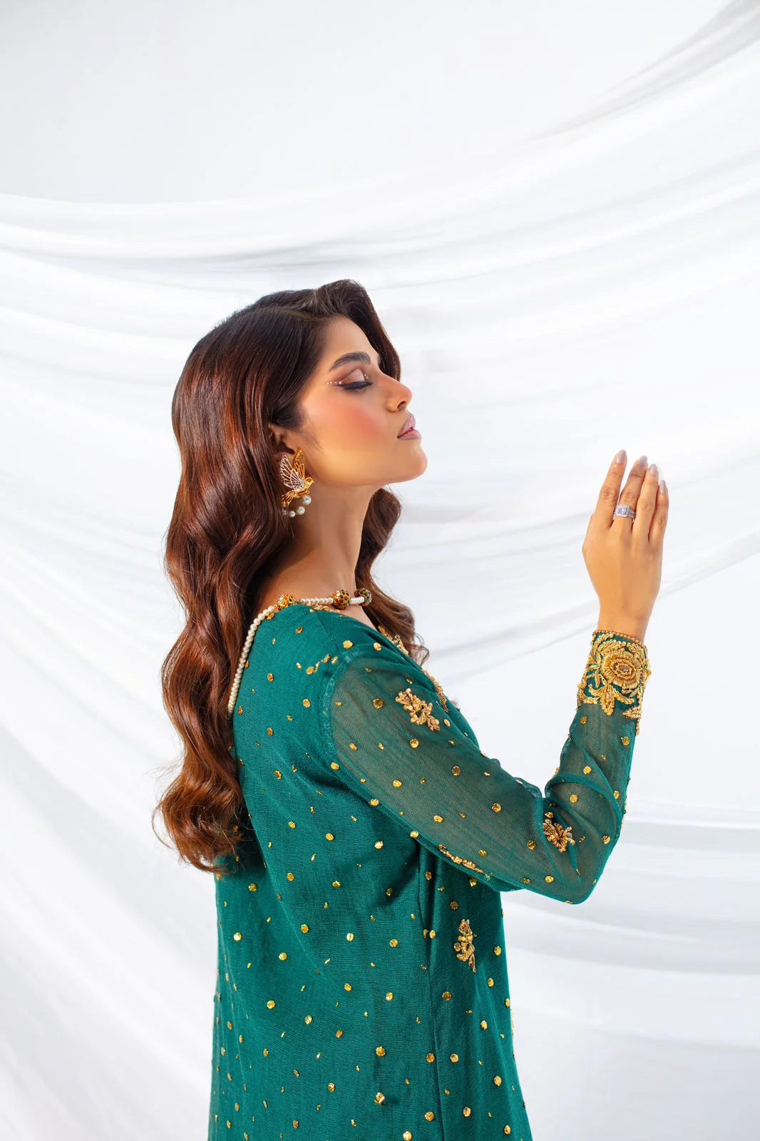 GREEN KAMDANI